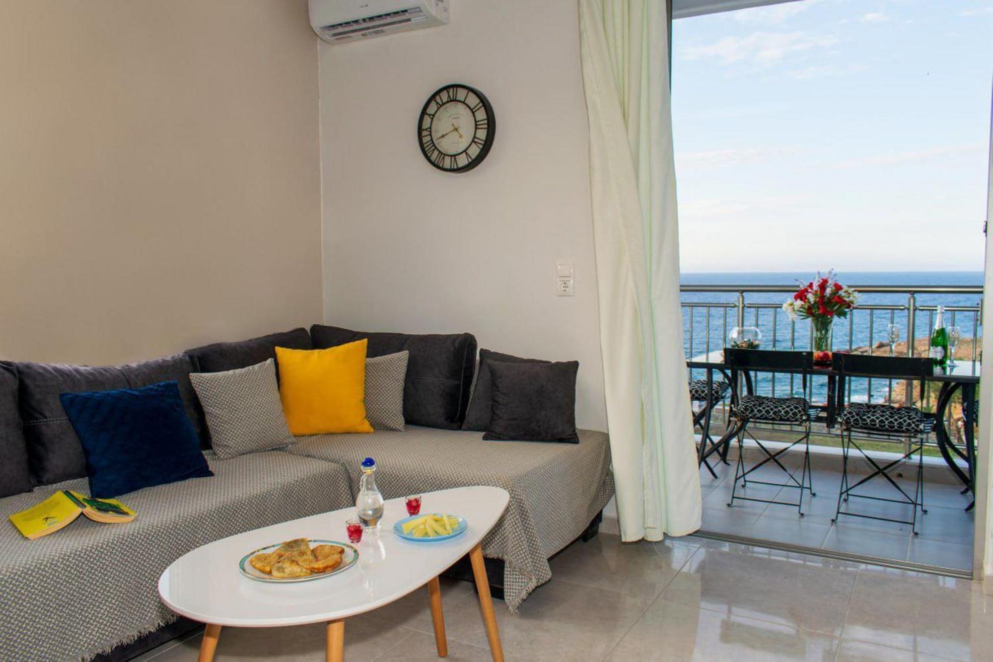 Apartment Akontio With Sea View *